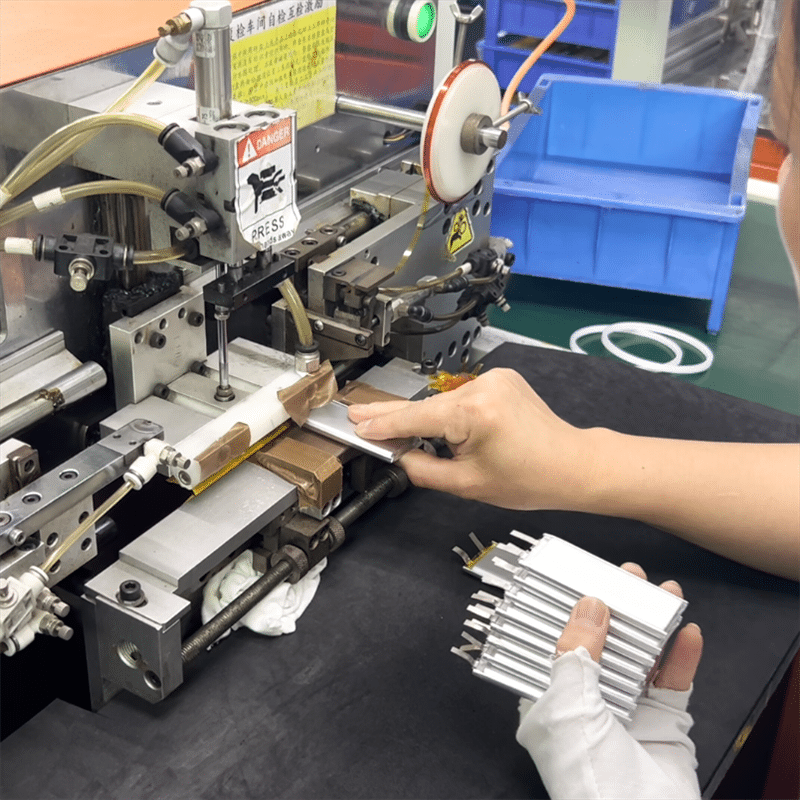 custom lithium battery manufacturing for heated apparel battery pack production heated clothing battery assembly factory process