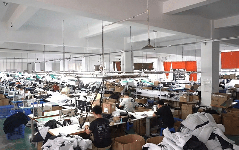 Factory workshop for wearable heating product manufacturing
